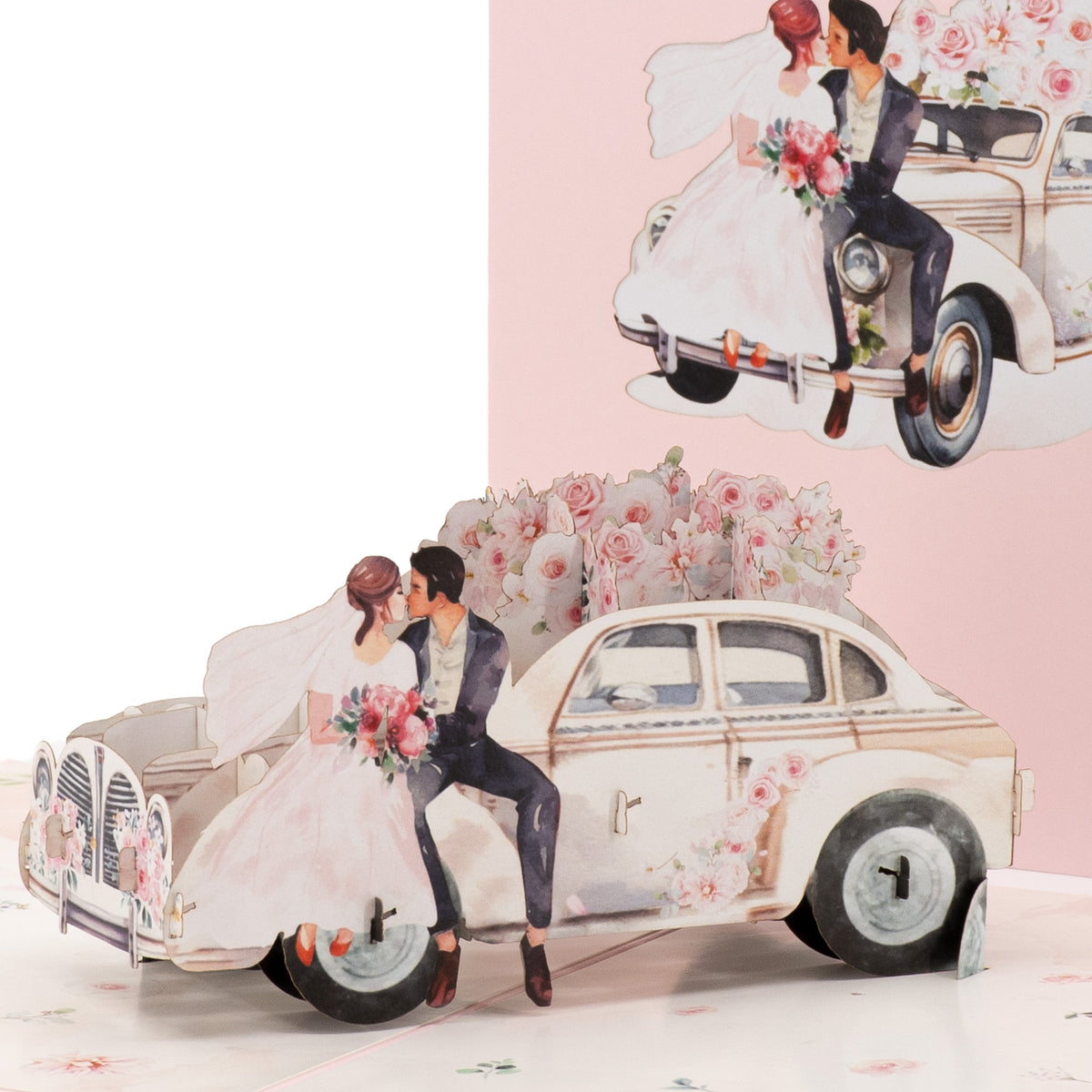 Just Married 3D pop-up card close-up: bride and groom kissing on a vintage wedding car with roses, everpop